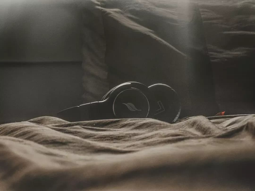 Dlaczego słuchawki bezprzewodowe przerywają? Oto najczęstsze przyczyny